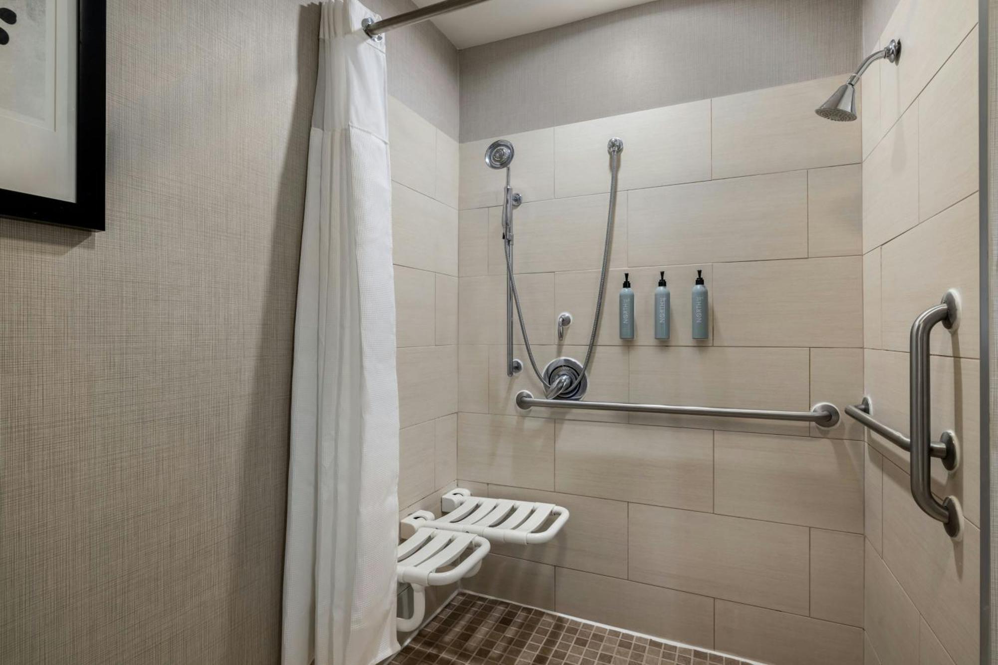 Residence Inn By Marriott Richmond Chester Woodvale Екстер'єр фото